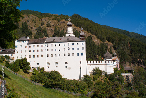 Obraz na płótnie Marienberg Abbey w salonie