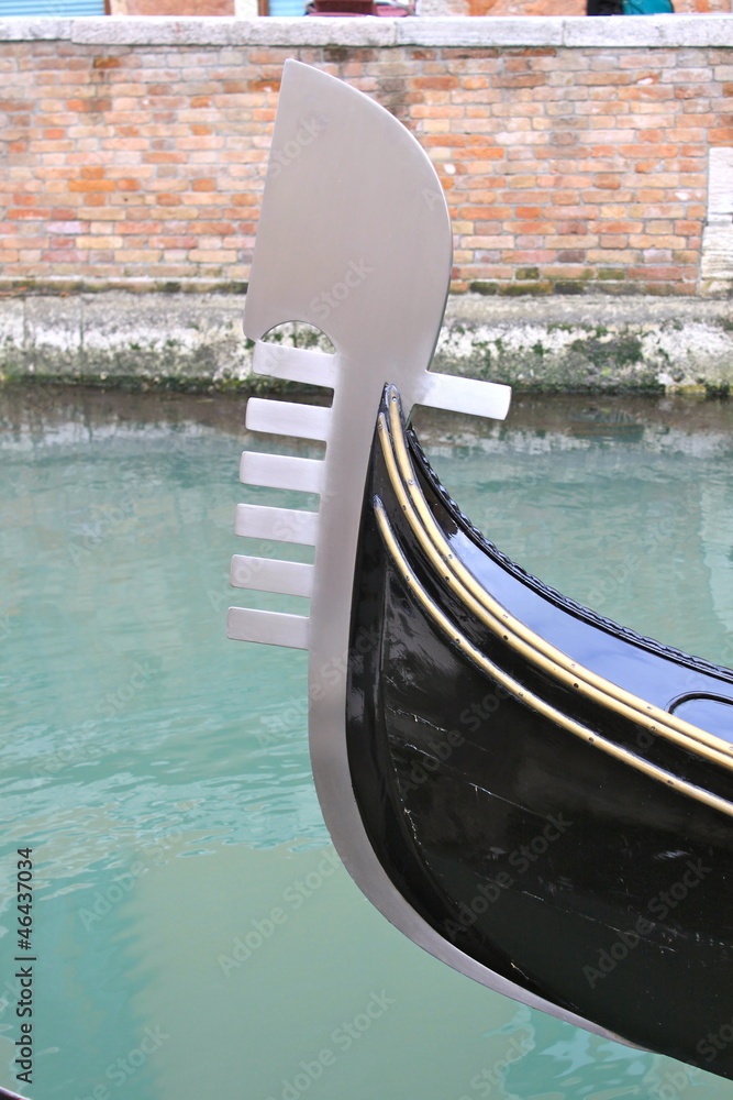 Proue de gondole à Venise - Italie