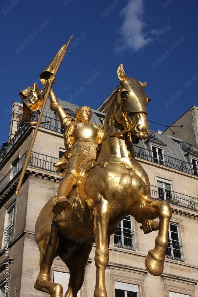 Fototapeta premium Statue de Jeanne d'Arc