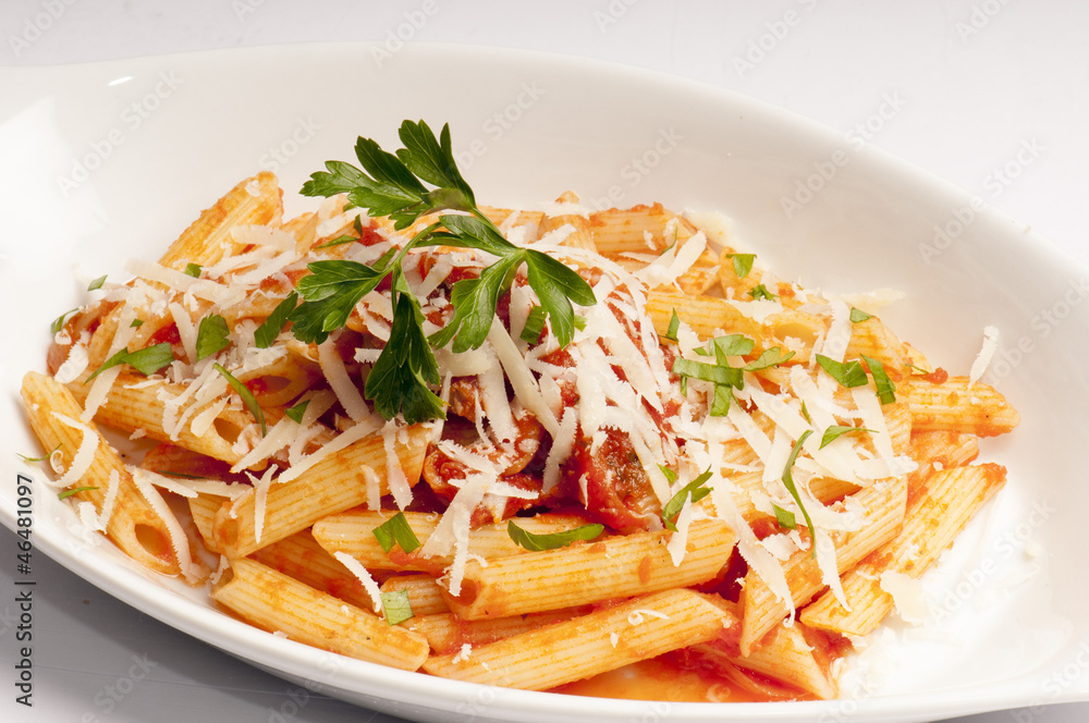 penne pomodoro e pecorino penne pomodoro e pecorino