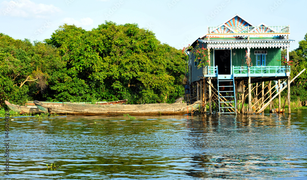 Obraz premium Floating Village on lake in Cambodia