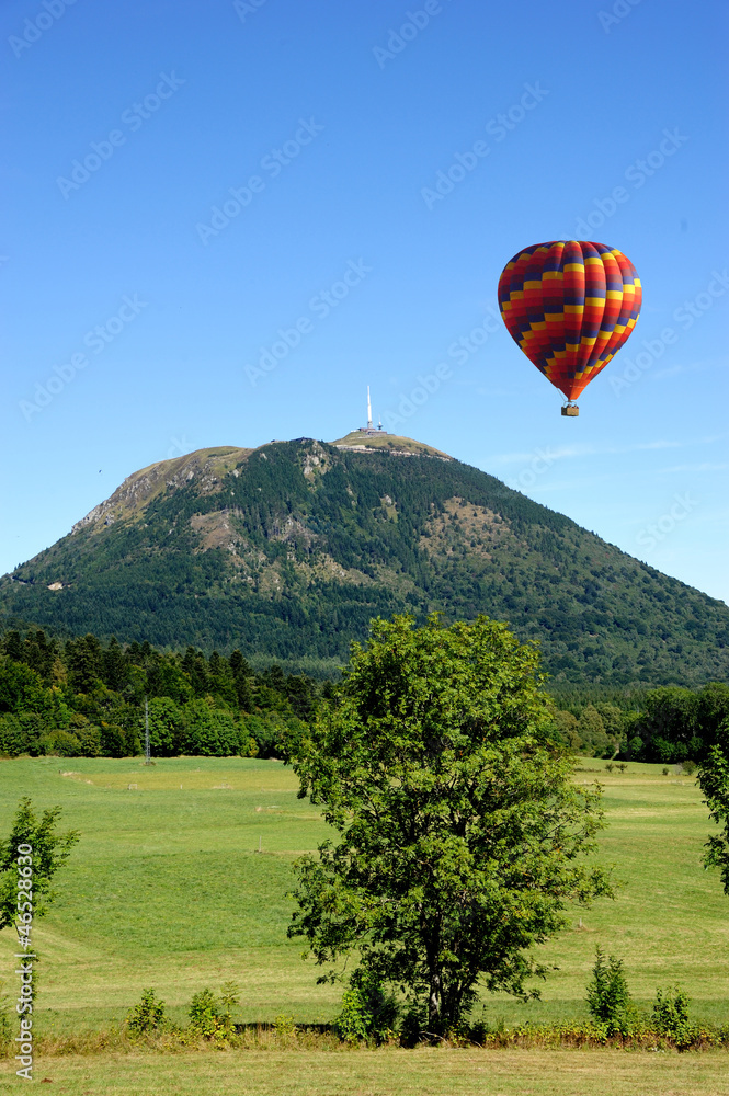 Naklejka premium Montgolfière