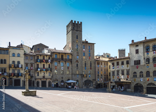 Piazza Grande di Arezzo, Toscana, Italia photo