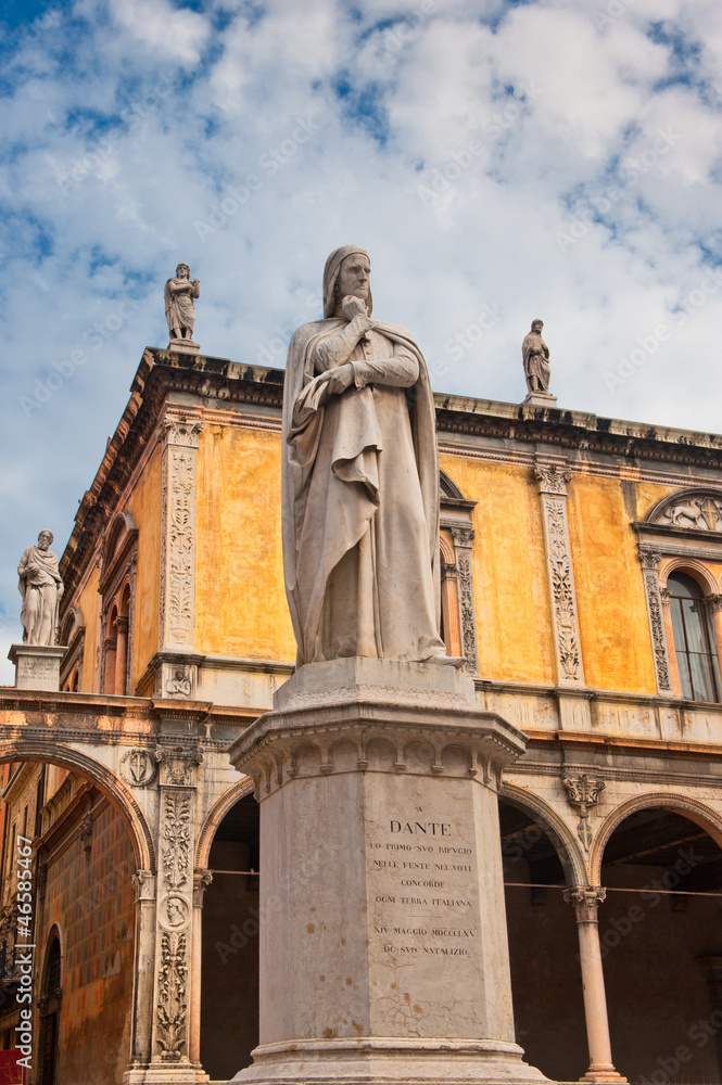 Monument of Dante, Verona, Italy