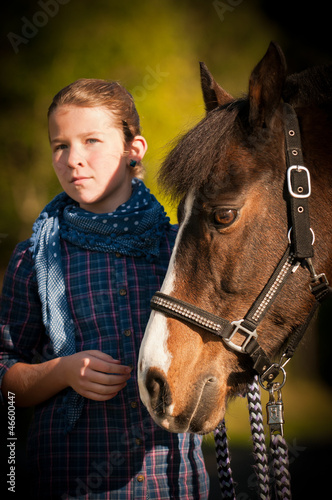 Kind und Pferd, reiten, outdoor