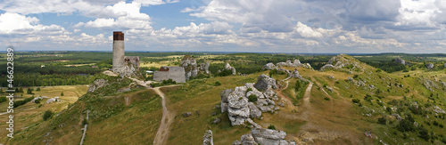 Panorama zamku, zamek w Olsztynie, Jura Krakowsko-czestochowska © gorskieeu