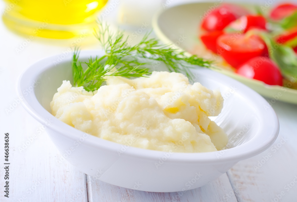 Mushed potato in the white bowl Mushed potato in the white bowl