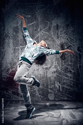 Fototapeta Naklejka Na Ścianę i Meble -  urban dance