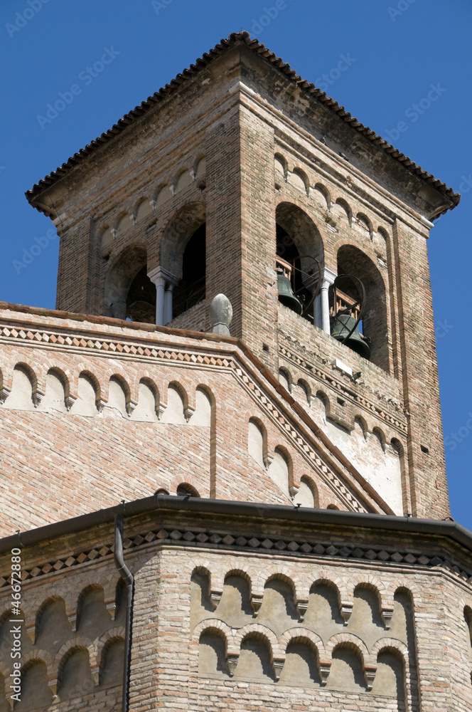 Padua: Eremitani church bell tower