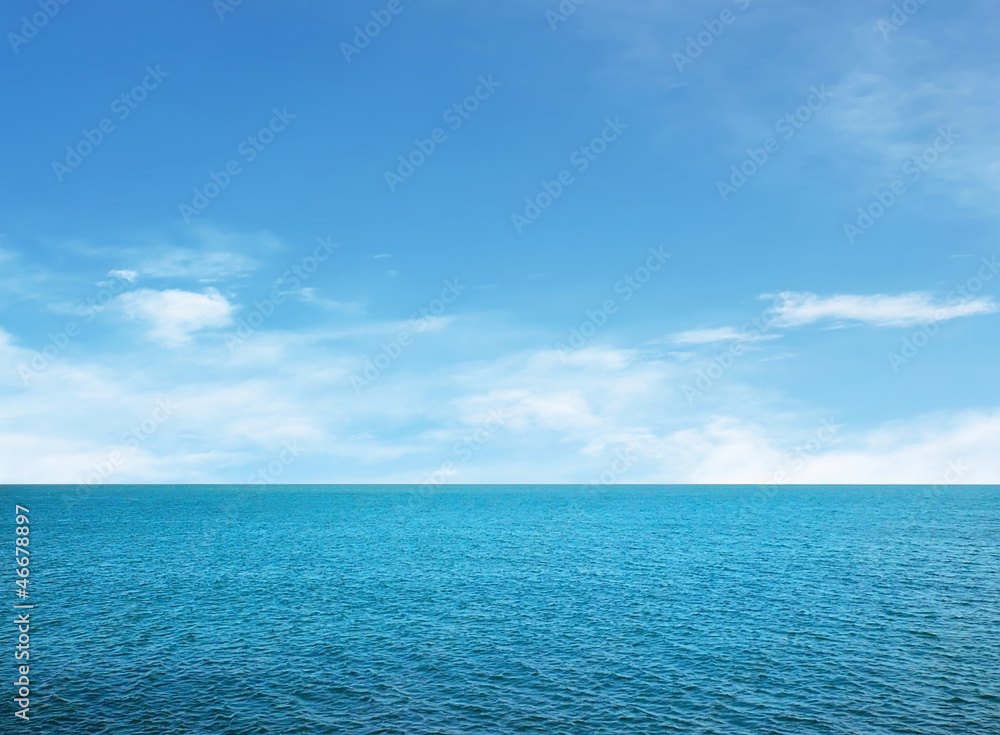 Fototapeta premium Sky and sea