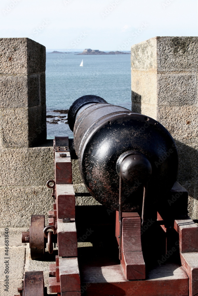 Canon sur le bastion de la Hollande à Saint-Malo
