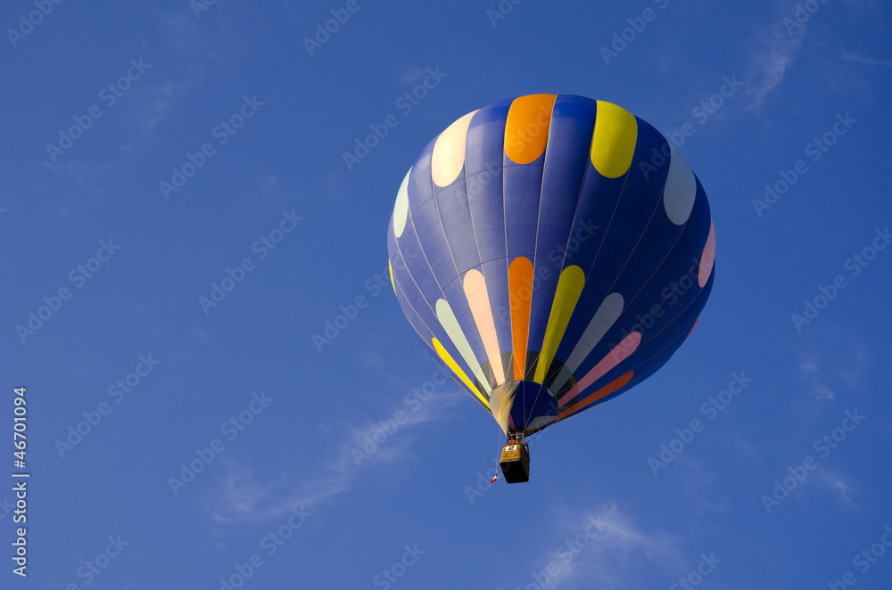 Fototapeta premium Colorful hot air baloon