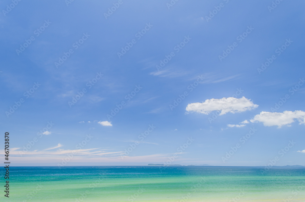 Obraz premium 青い海と空