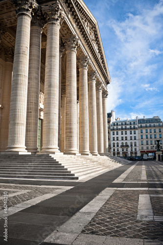 Canvas Print Classical antic columns at the front of the pantheon in Paris