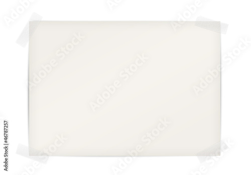 Feuille blanche scothée en paysage