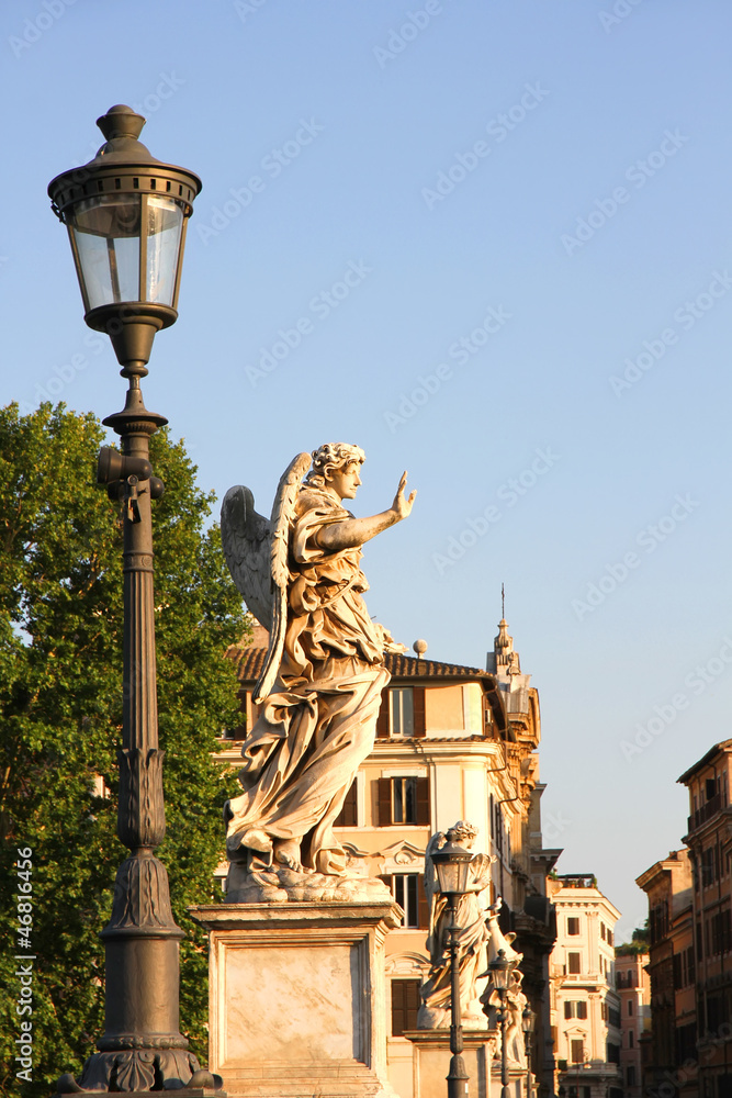 Fototapeta premium Statuen auf der Ponte Sant Angelo in Rom