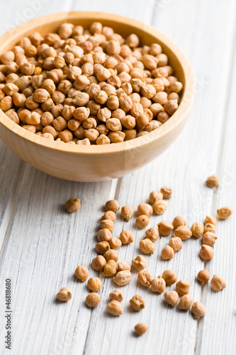 chickpeas in wooden bowl