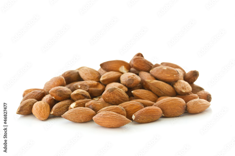 almonds almonds