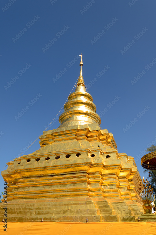 Naklejka premium stupa or jedi Thai style.