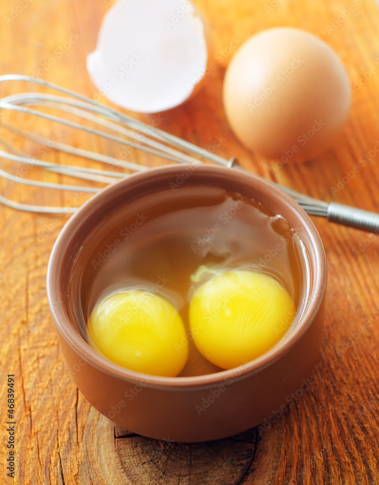 raw eggs in the brawn bowl, Yolks raw eggs in the brawn bowl, Yolks