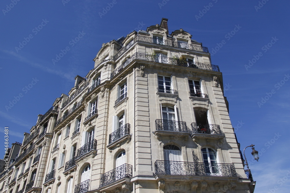 Immeuble ancien sur l'île de la Cité à Paris