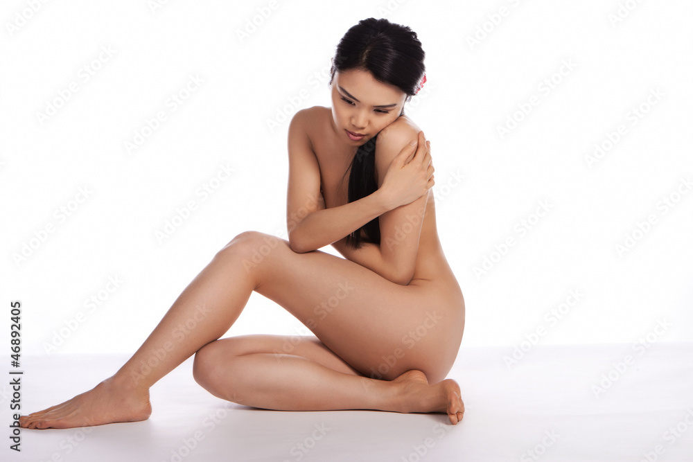 Beautiful Asian woman posing naked Beautiful Asian woman posing naked