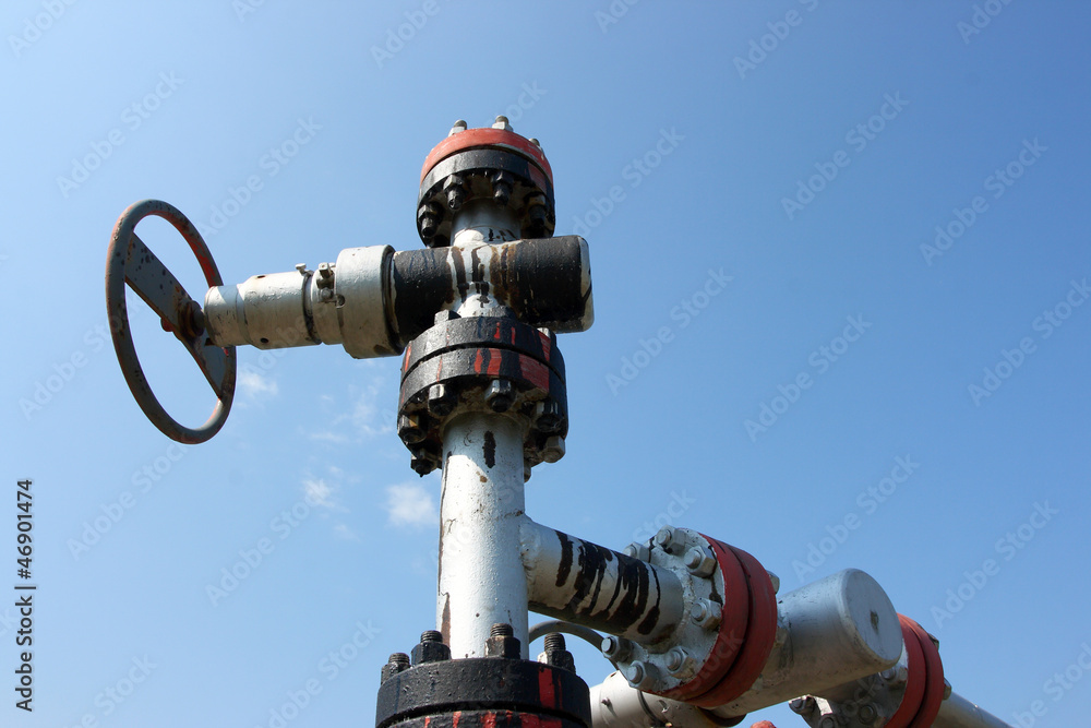 Oil valve of an oil well mouth Oil valve of an oil well mouth