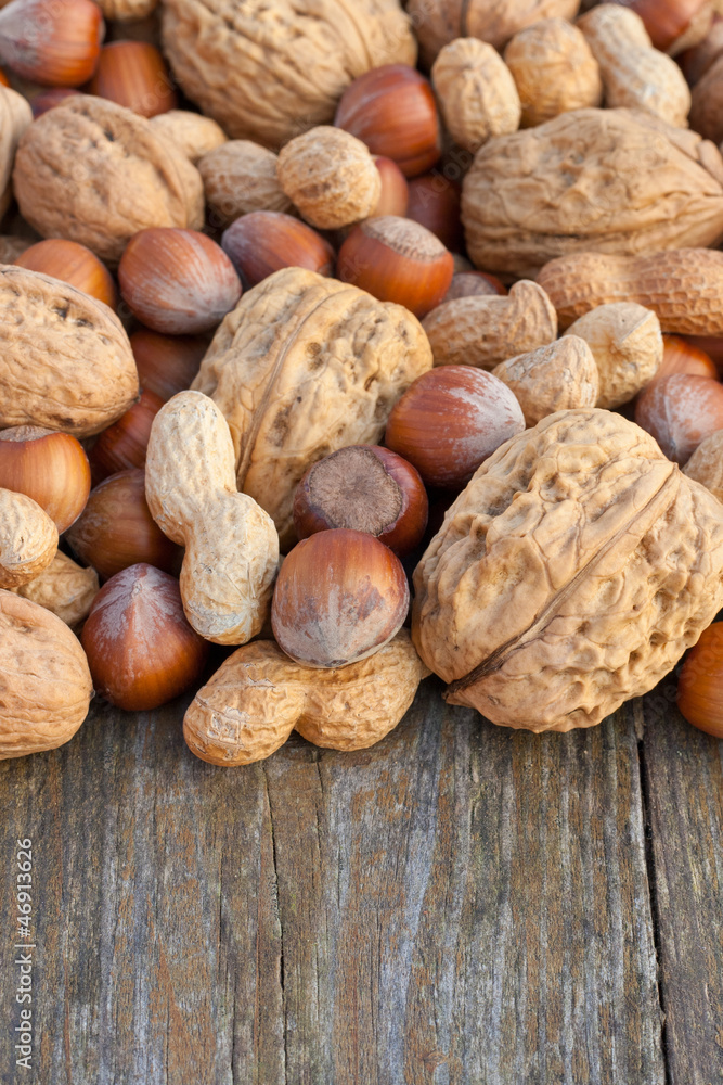nuts nuts