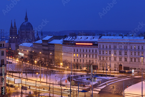 Photography Beautiful Europe square in Vienna at dark winter night, Austria.