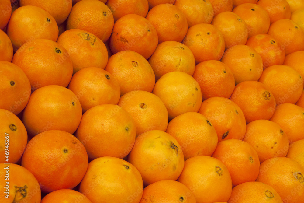 Naranjas en puesto de mercado-1 Naranjas en puesto de mercado-1