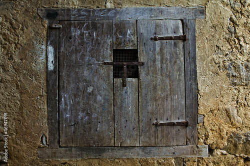 Old wooden window © Eduardo Estellez