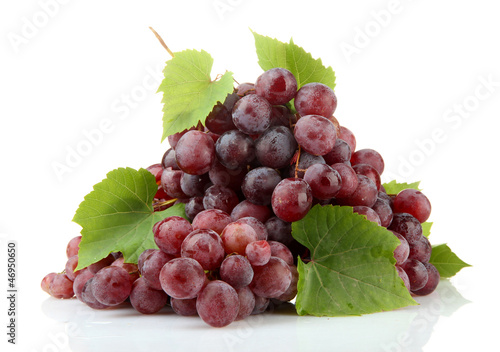 Fotografie ripe sweet grapes isolated on white.