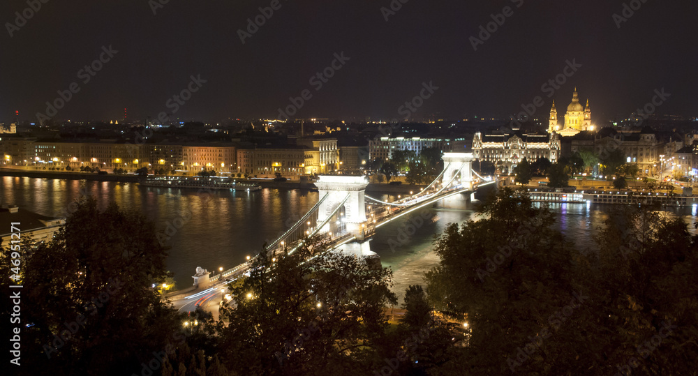 Fototapeta premium Chains Bridge in Budapest (Hungary)