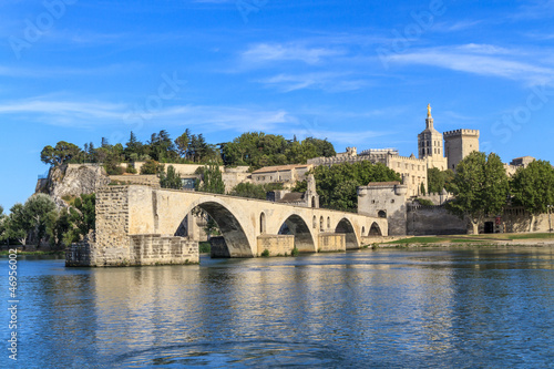 Avignon Bridge with Popes Palace, Pont Saint-Bénezet, Provence, © Zechal
