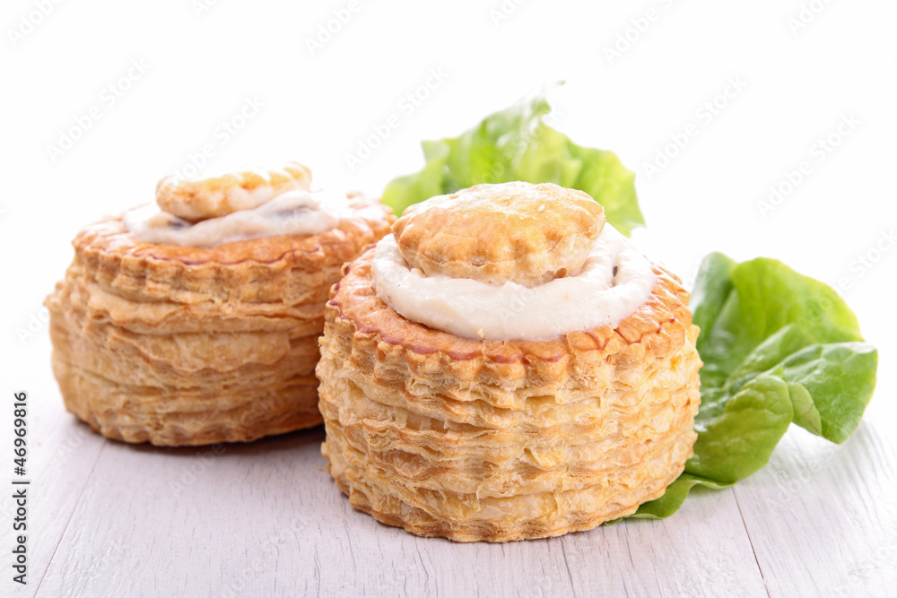 puff pastry with cream and salad