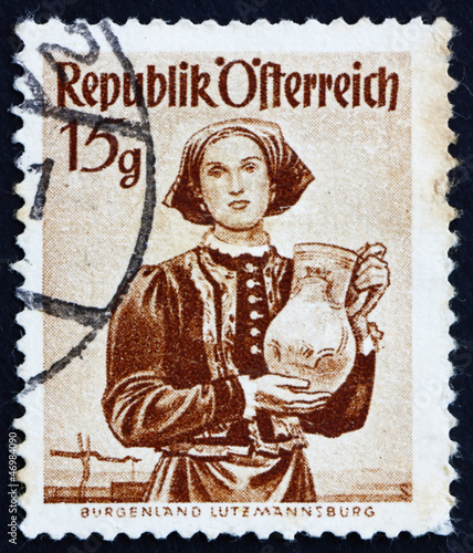 Postage stamp Austria 1948 Woman from Burgenland, Lutzmannsburg