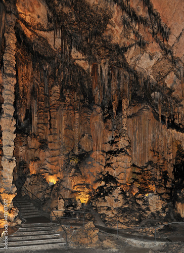 La salle de la Reine des Colonnes des grottes d'Artà à Canyamel