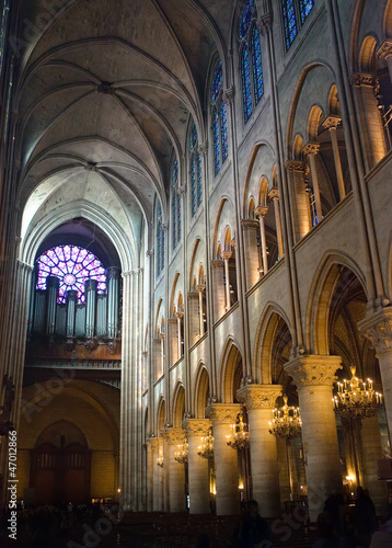 interiors Notre Dame de Paris