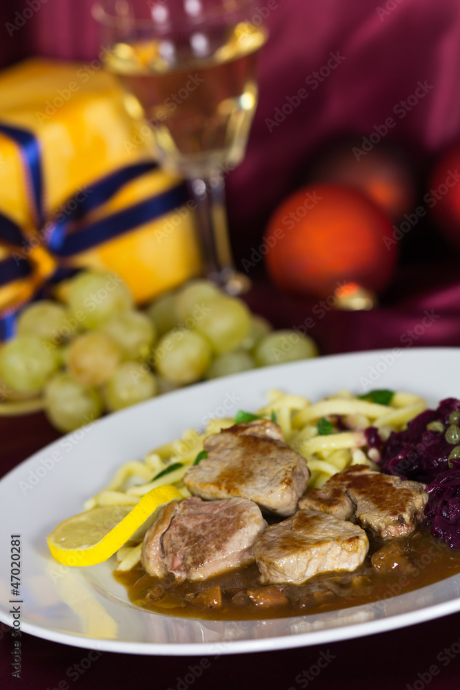Medaillons (Filet) mit Sosse, Festessen Medaillons (Filet) mit Sosse, Festessen