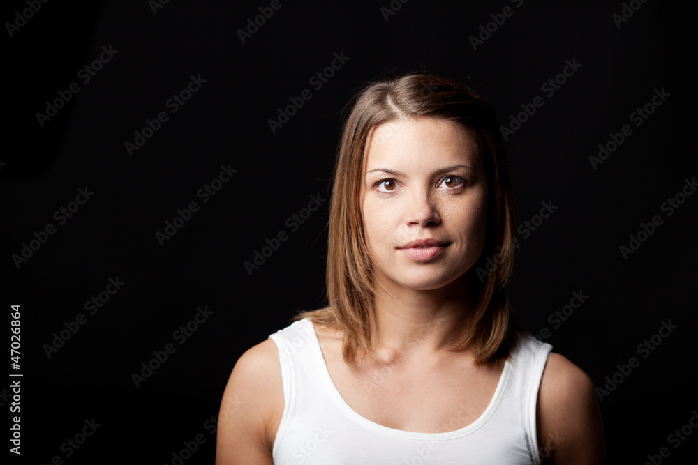 portrait vor schwarzem hintergrund portrait vor schwarzem hintergrund