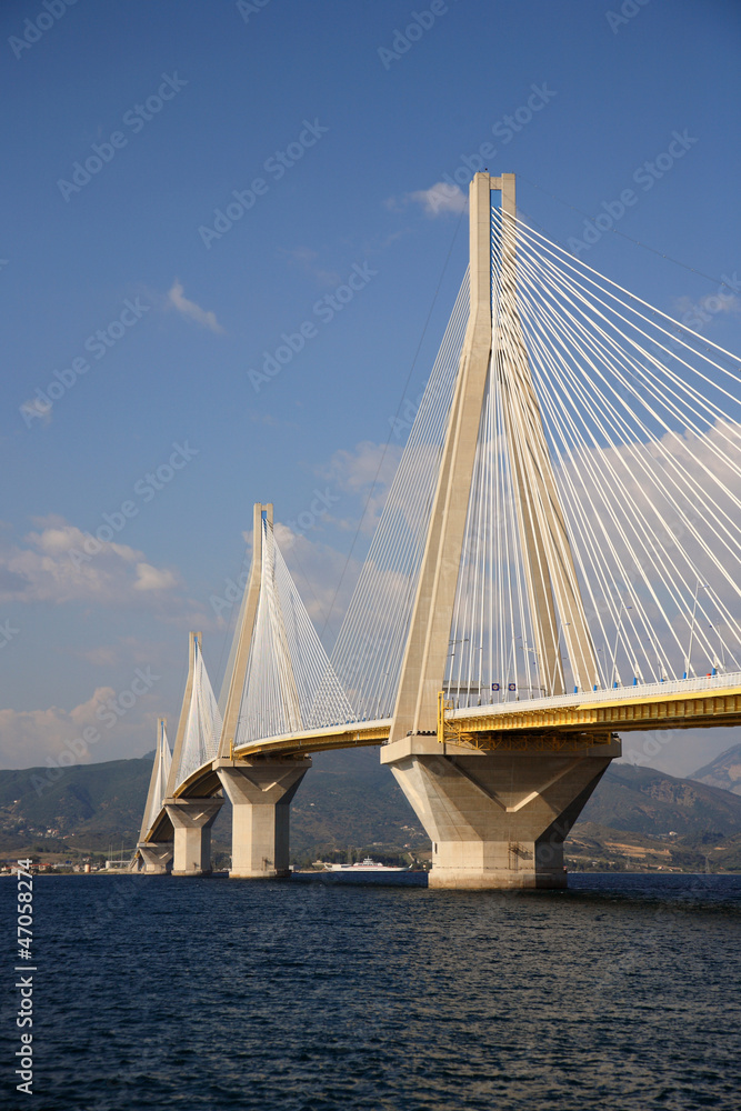 Fototapeta premium rio antirio bridge