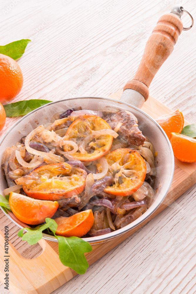 Liver with onion-orange sauce Liver with onion-orange sauce