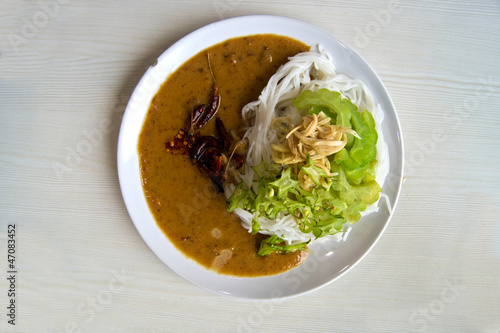Thai rice vermicelli, eaten with cerry and vegetable.