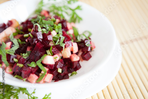 Winter salad of boiled beets and fresh apples