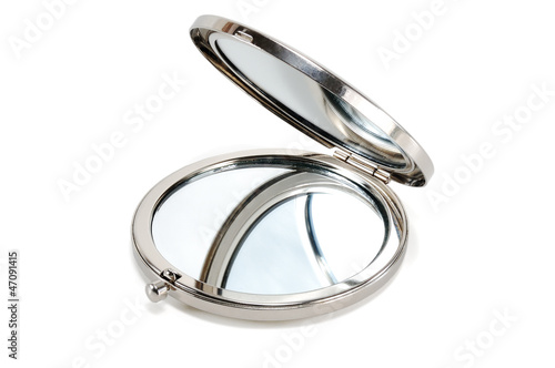 small round mirror