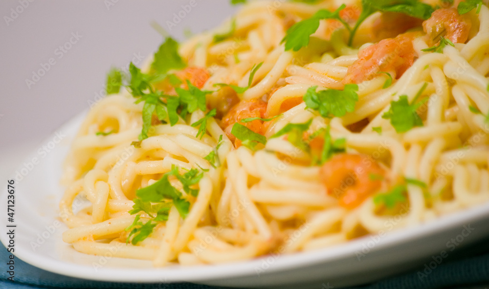 Spaghetti with prawns in a creamy sauce Spaghetti with prawns in a creamy sauce