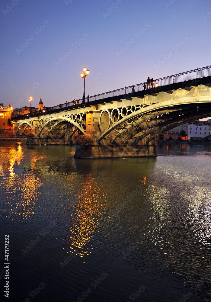 Puente de Triana al atardecer, Sevilla