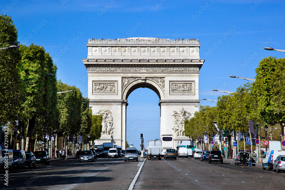 Arc de Triomphe, Paris, France.