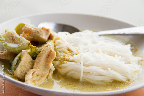 Curry chicken noodles