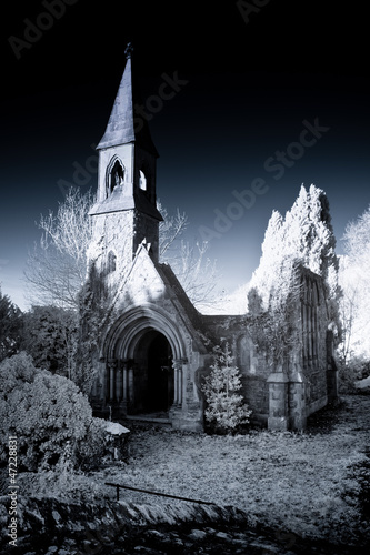 Fotografia Ruined Chapel